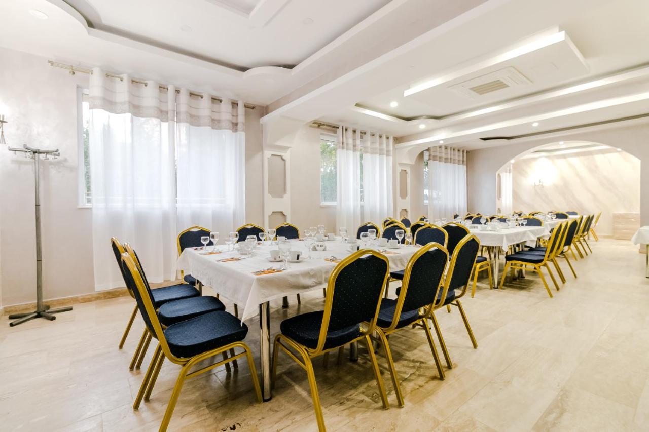 Marina Hotel